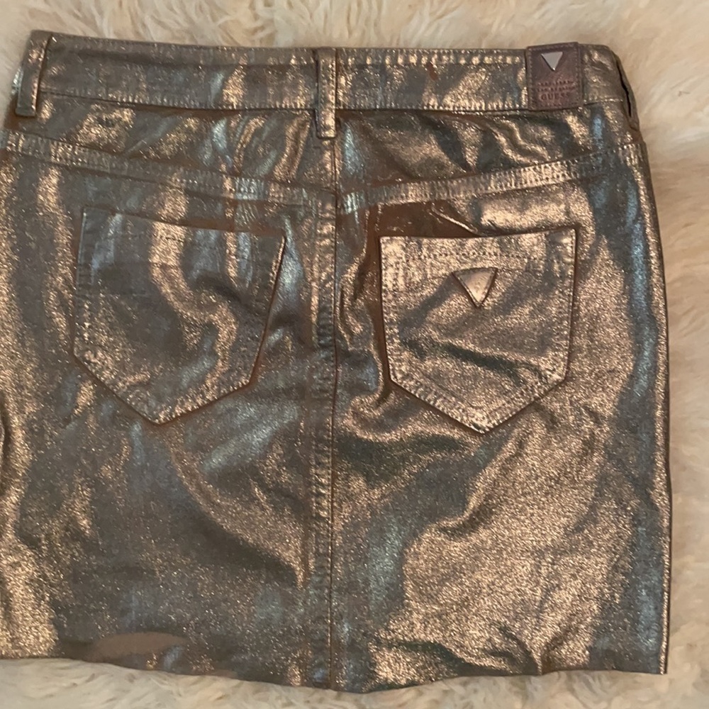 Guess Metallic Gold mini skirt - Picture 3 of 5